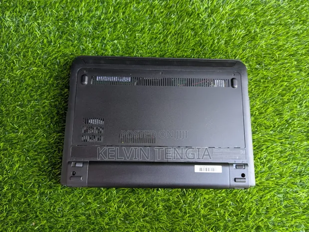 Lenovo ThinkPad X131e Laptop 4GB RAM, 500GB HDD - 1