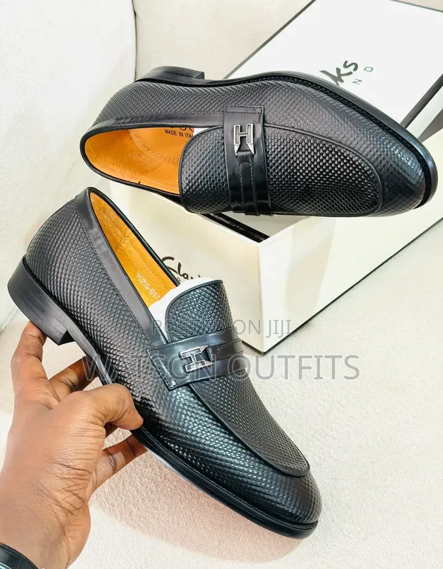Gucci Men's Leather Moccasins - 1