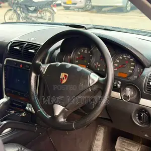 Porsche Cayenne 2007 Nyeusi