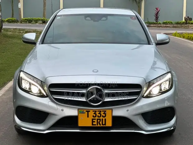 Mercedes-Benz C200 2015 Silver - 1