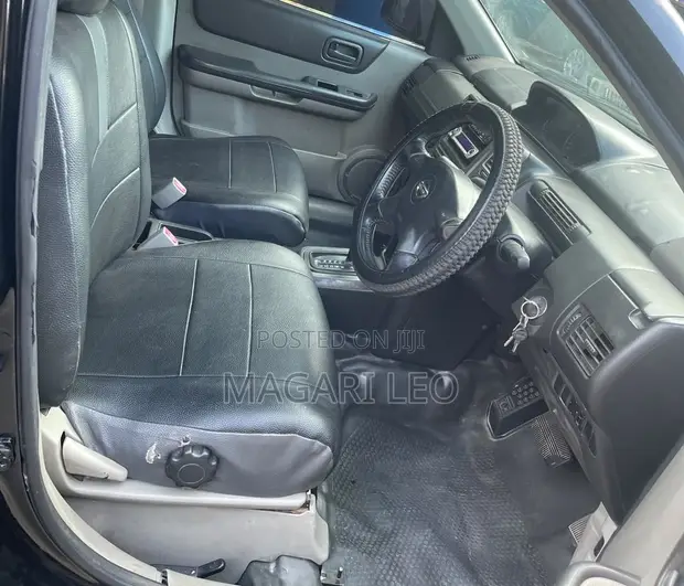 Nissan X-Trail 2.0 2005 Black - 1