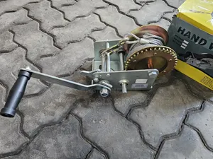 Brand New 2500lbs Gear Winch
