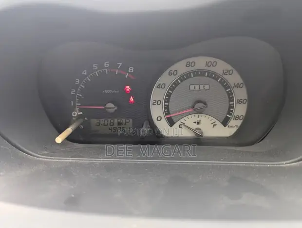 Toyota IST 2009 Silver - 1