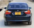 BMW 3 Series 2010 Nyeusi - 5