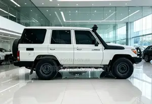 Toyota Land Cruiser 2019 - White