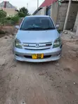 Toyota IST 2004 Silver - 2