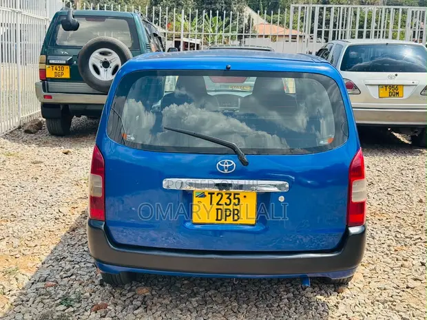 Toyota Probox 2004 Blue - 1