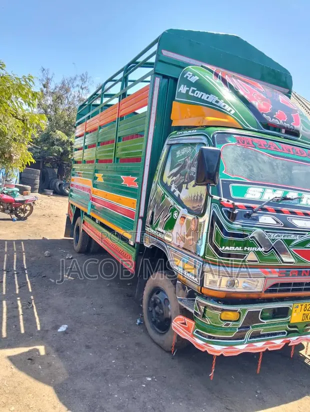 Fuso Longbase Truck - 1