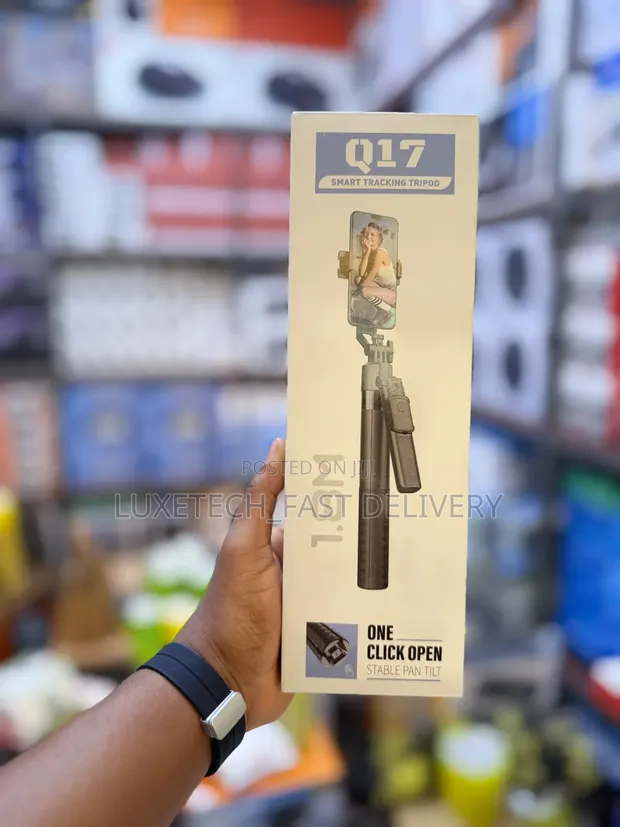 Q17 Smart AI Tracking Tripod 360° Rotation - 1