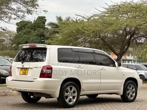 Toyota Kluger 2004 Pearl White