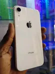 Apple iPhone XR 64GB White - 1