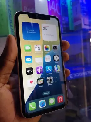 Apple iPhone XR 64GB White