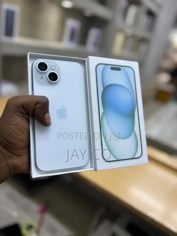 Apple iPhone 15 256GB Blue - 1