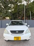 Toyota Harrier 2003 White - 3