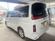 Nissan Elgrand 2005 Pearl White - 4