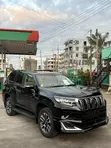 Toyota Land Cruiser Prado 2.7 TX 2023 Nyeusi Matt - 5