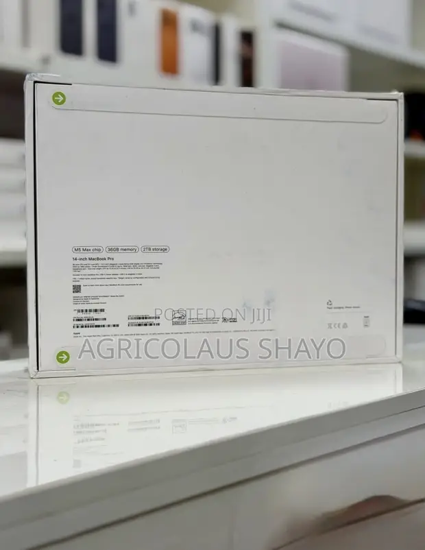 Apple MacBook Pro 2025 M5 36GB RAM 2TB SSD - 1