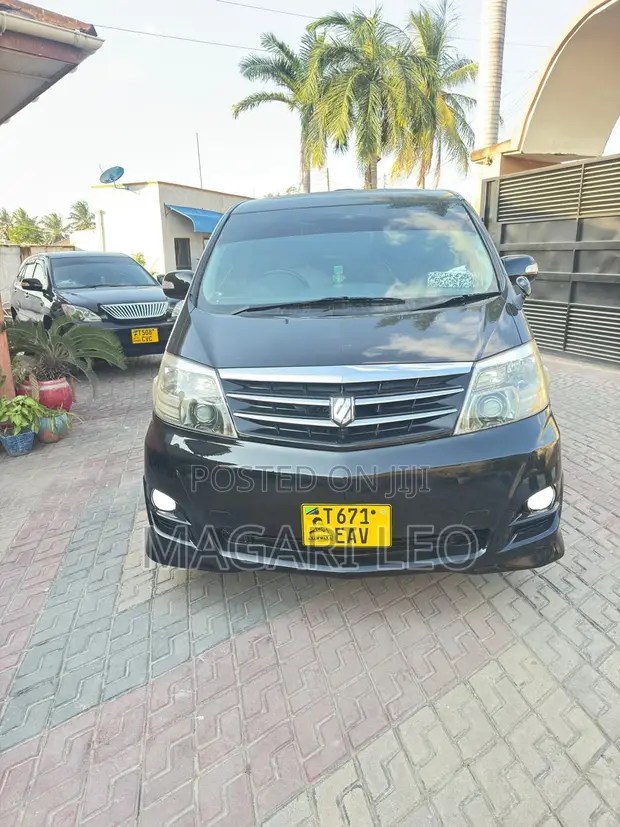 Toyota Alphard 2.4 Petrol AWD 2006 Black - 1
