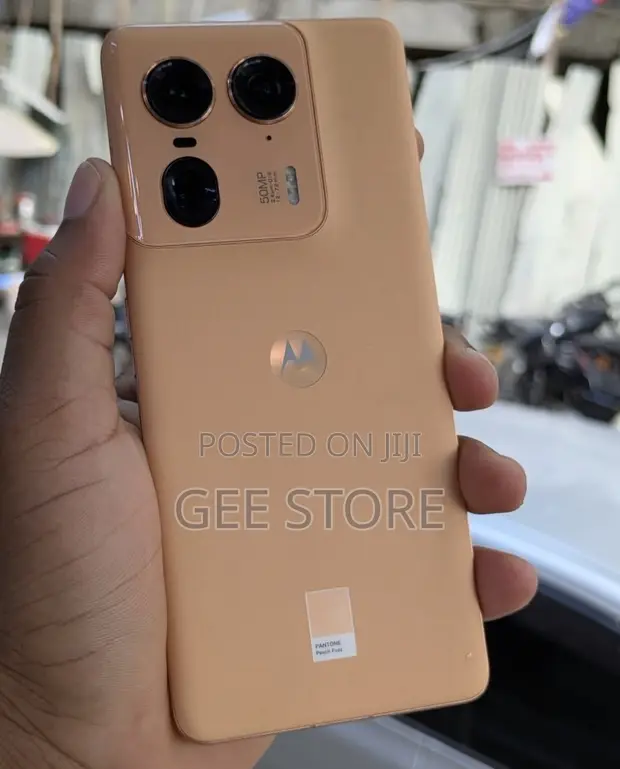 Motorola Edge 50 Ultra 512GB Rangi ya Chungwa - 1