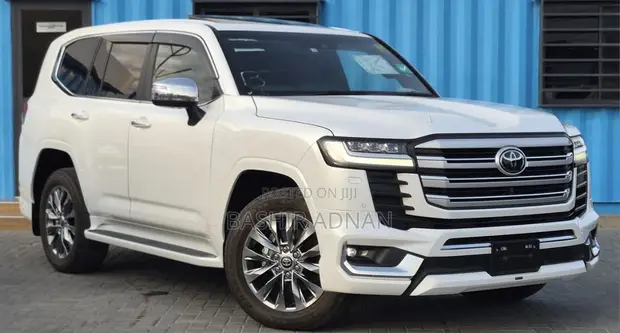 New Toyota Land Cruiser LC300 ZX 2023 - 1