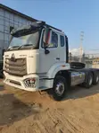 Lori la CNHTC Howo NX 371hp - 4