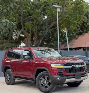 New Toyota Land Cruiser 300 GR Sport 2025