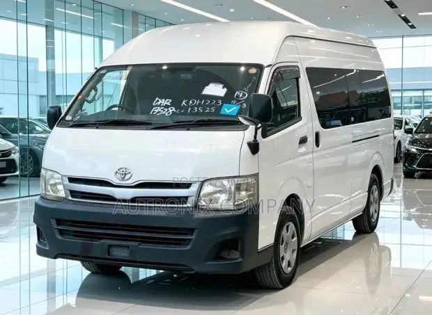 Toyota Hiace Quantum 2012 - 1