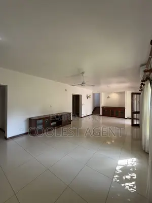 4-Bedroom Villa for Rent in Oyster Bay