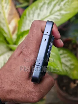 Oppo Find X8 Pro 512GB - Used, Excellent Condition