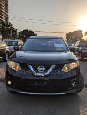 Nissan X-Trail 2015 - Matt Black