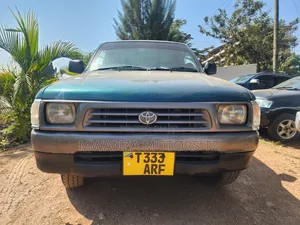 Toyota Hilux 2002 Single Cab Green
