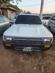 Toyota Hilux 2.5 Cab 2005 White - 1