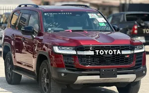 New Toyota Land Cruiser 300 GR Sport 2025