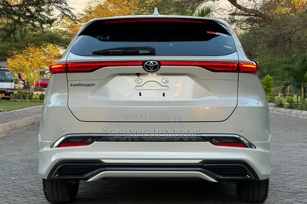 2020 Toyota Harrier Z Package - 1