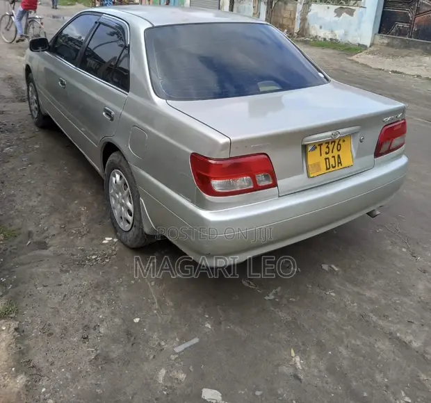 Toyota Carina 1.5 FWD Sedan 2001 Silver - 1