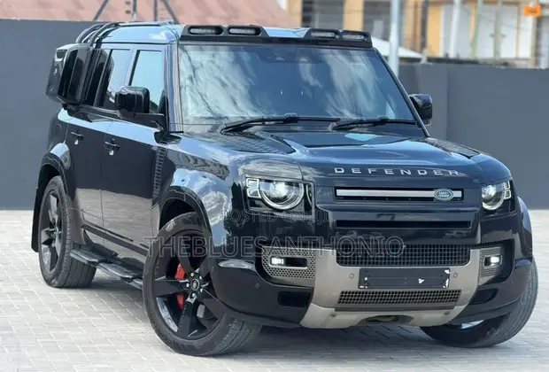 Land Rover Defender 2022 Nyeusi - 1