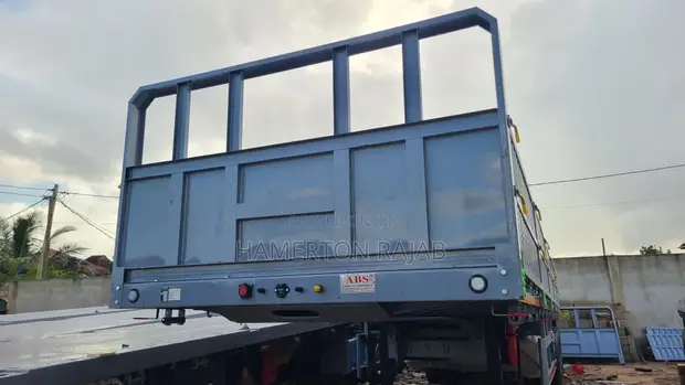 Three Axles Sidewall Trailer - 32 Ton Capacity - 1