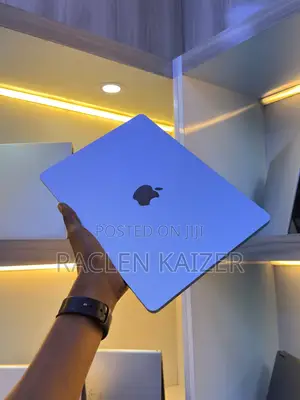 Apple MacBook Air 2025 M4 16GB RAM 256GB SSD