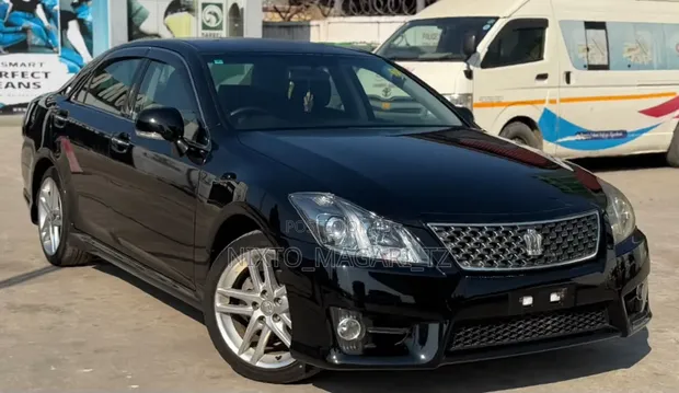 Toyota Crown 2010 Black - 1