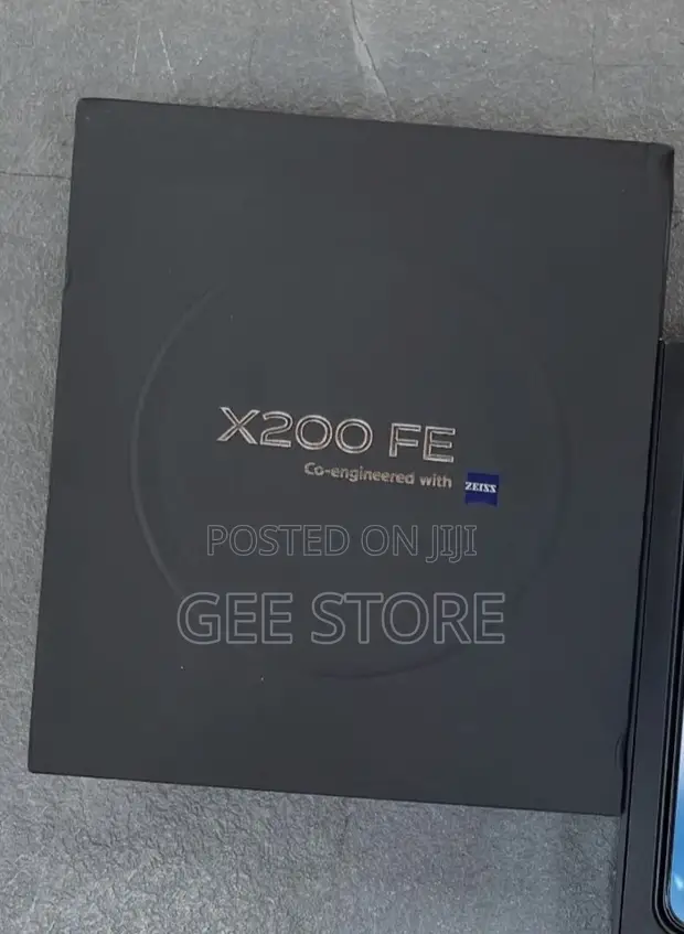 Vivo X200 FE 256GB Black Refurbished - 1
