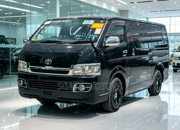 Toyota HiAce Quantarm 2010 Nyeusi - 1