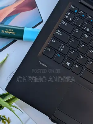 Dell Latitude 7280 Laptop: Intel Core i5, 8GB RAM, 256GB SSD