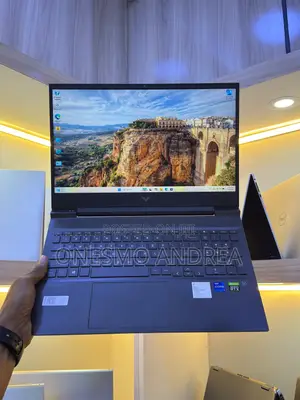 Laptop HP Victus 16 - Intel Core i7, 16GB RAM, 512GB SSD, RTX 3050