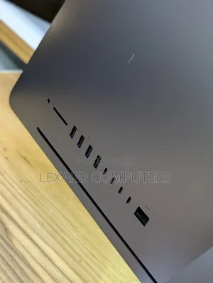 Apple iMac Pro 27" (2017) - 32GB RAM, 1TB SSD