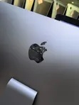 Apple iMac Pro 27" (2017) - 32GB RAM, 1TB SSD - 2