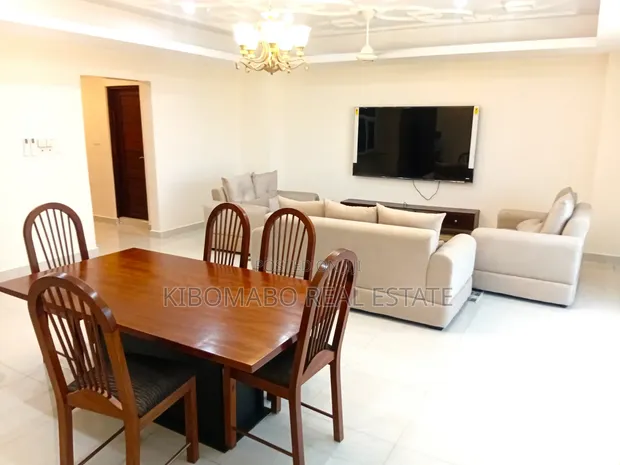 Furnished 3-Bedroom Apartment for Rent in Oyster Bay - 1