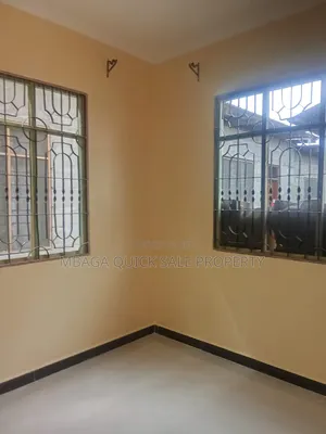Furnished 4-Bedroom Apartment for Rent in Oyster Bay