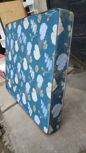 Vivo Mattress - 8.5/6 Inch