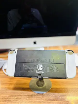 Nintendo Switch OLED - Used