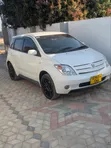 Toyota IST 2005 White - 5